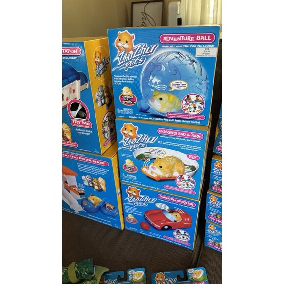 Zhu Zhu Pets Lot WHAT? 40 Ball Shops, Battle? Hamster Rockstars  Wild Bunch Kung - Picture 3 of 11